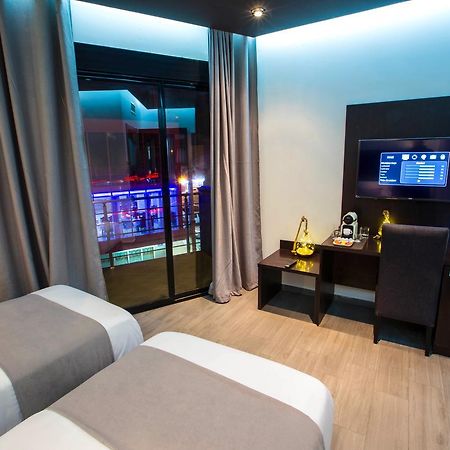 Calypso Home Oran Aïn el Turk Exteriör bild