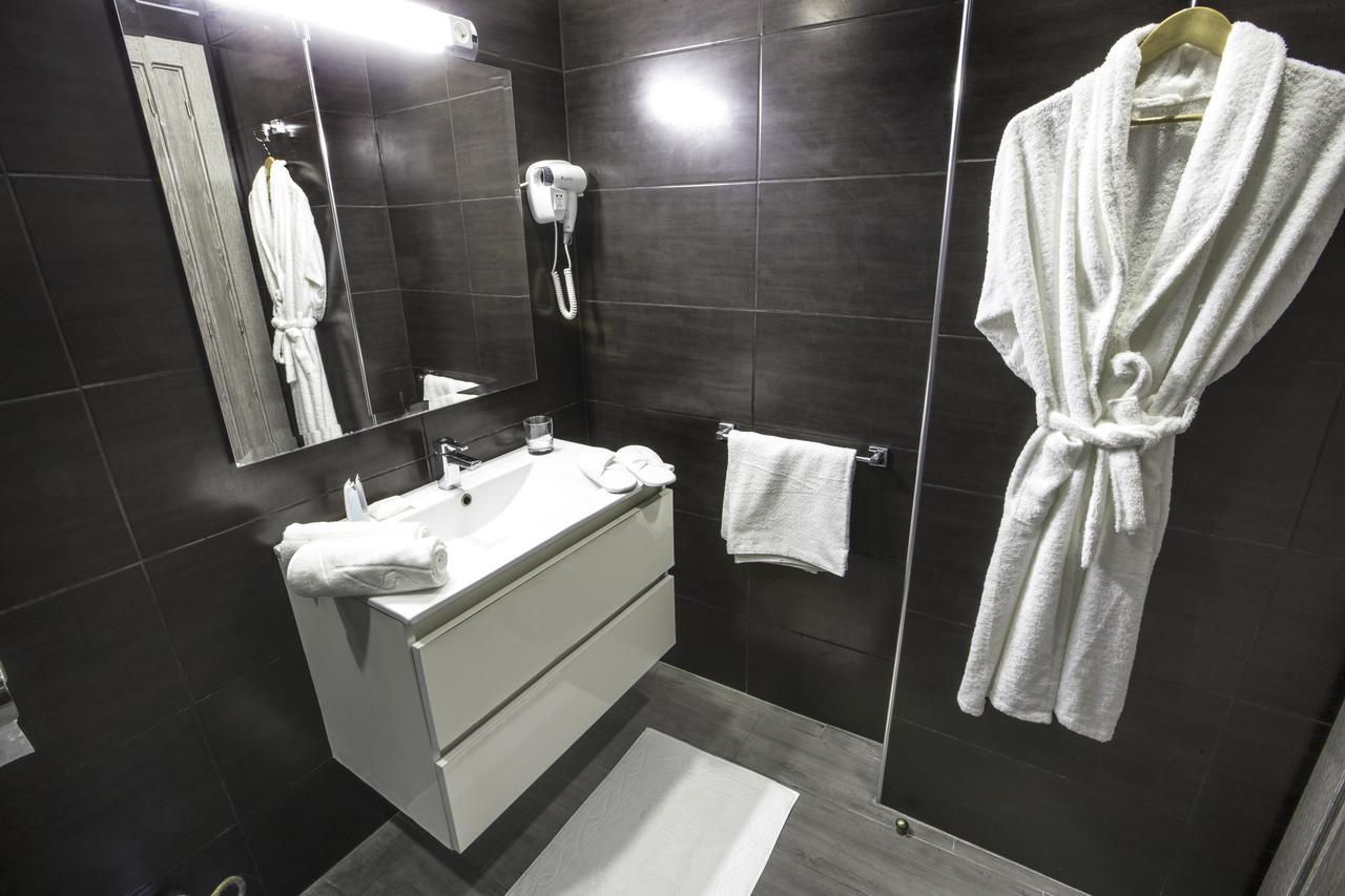 Calypso Home Oran Aïn el Turk Exteriör bild
