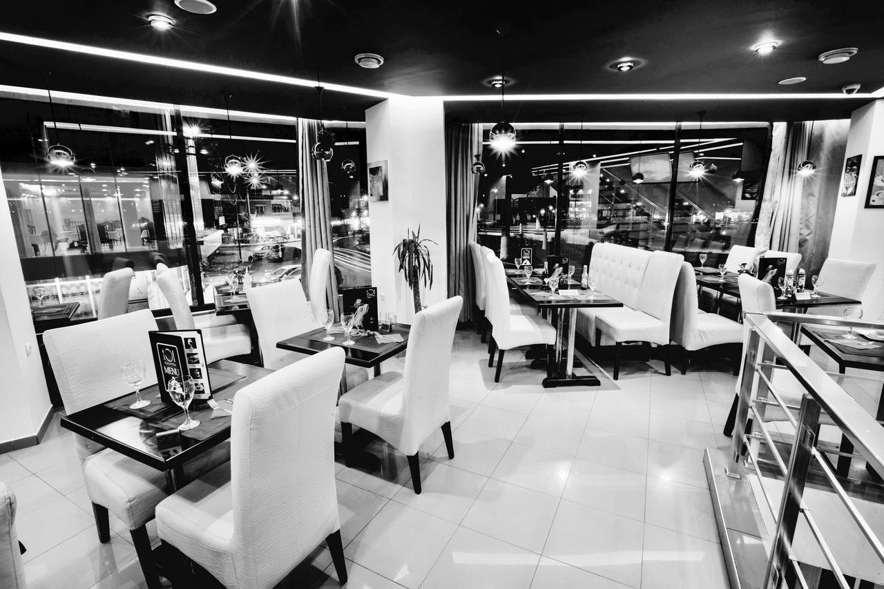 Calypso Home Oran Aïn el Turk Exteriör bild
